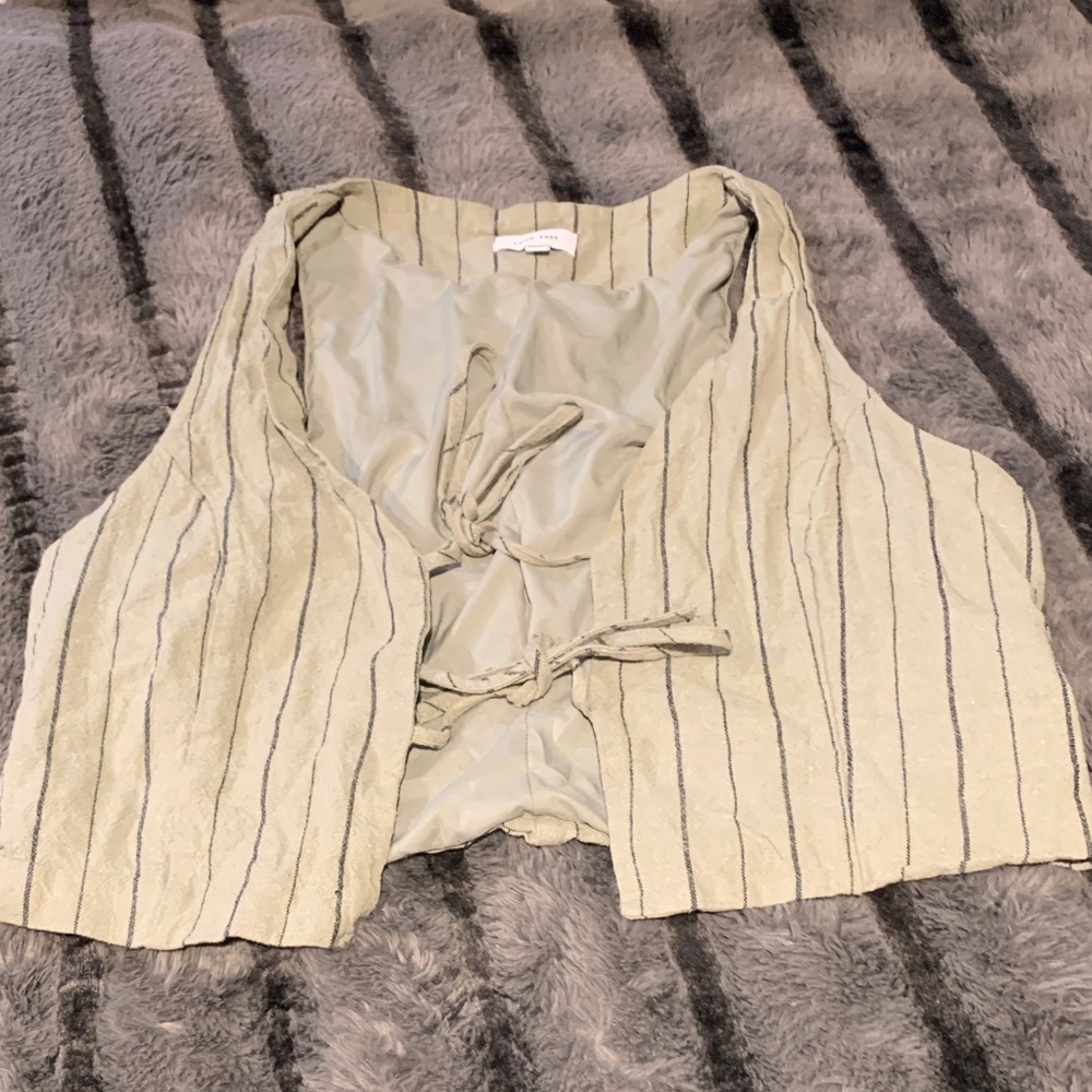 #621 “Love Tree” Striped Beige Sleeveless Vest